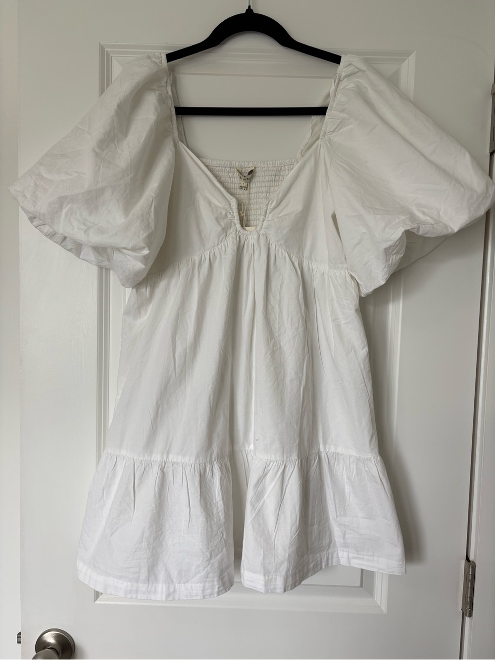 White Puff Sleeve Peasant Top - Brand: